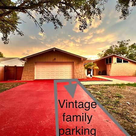 Villa Vintage Family Scape + Heated Pool&Discount Tampa Esterno foto