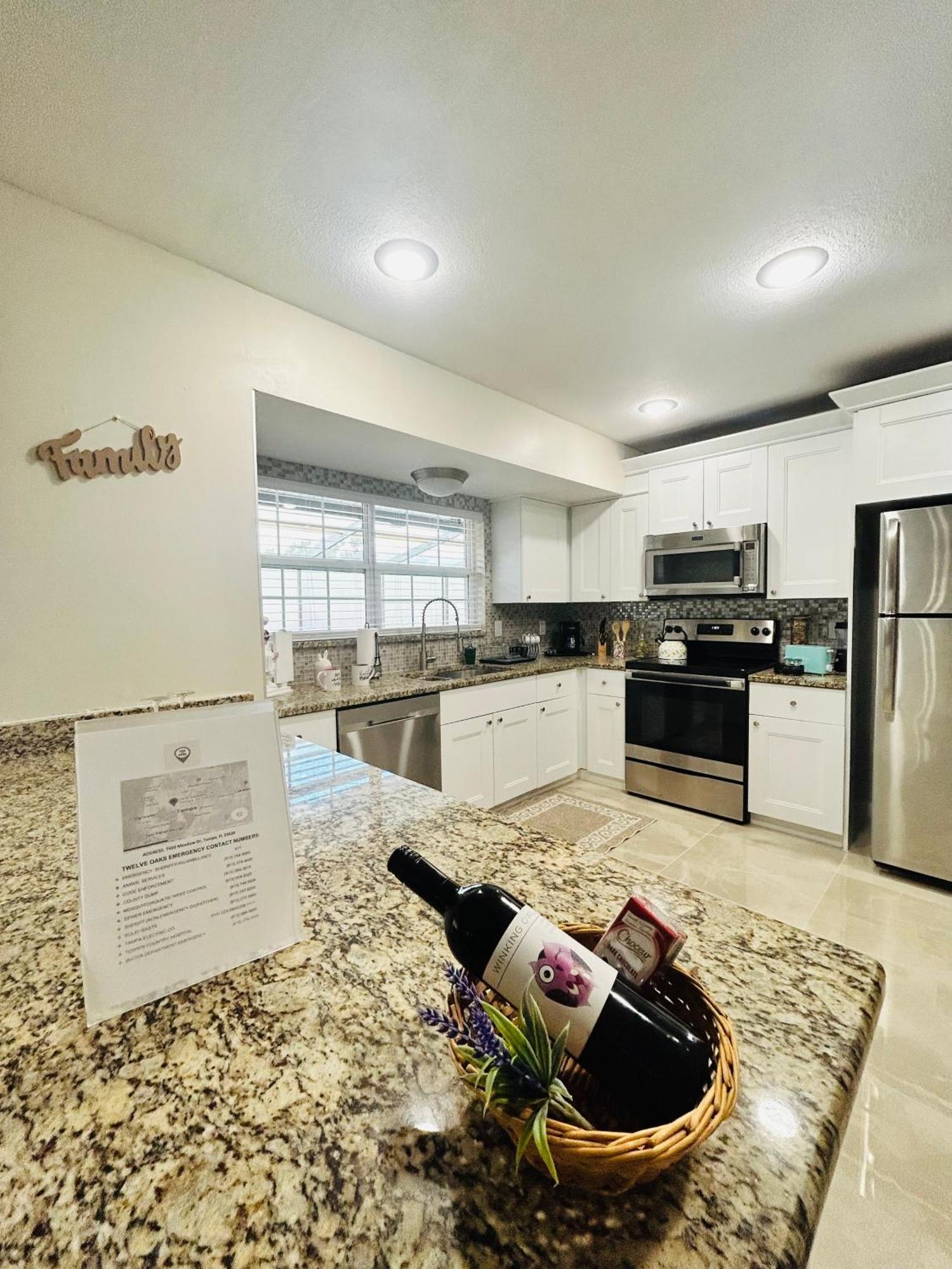Villa Vintage Family Scape + Heated Pool&Discount Tampa Esterno foto